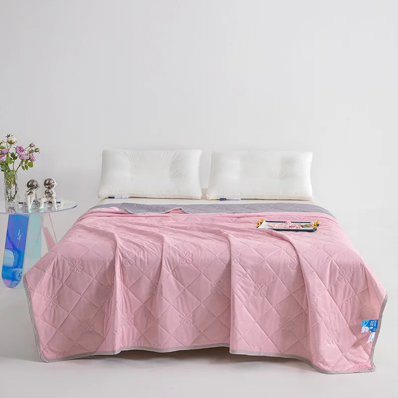 Cooling Summer Blanket for Bed - Lightweight, Breathable ,Easy Care Cooling Blanket For Hot Sleepers Cooling Thin Quilt