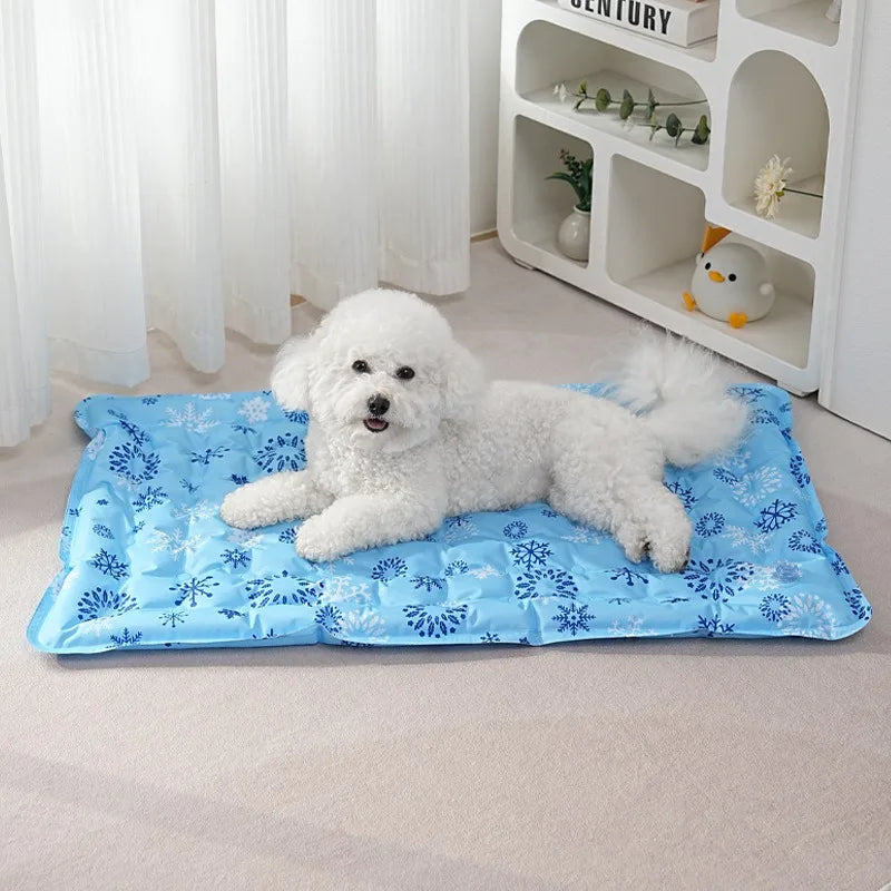 Summer Pet Cooling Mat for Dogs Cats Water Activated Cooling Pad Waterproof Durable Scratch-Resistant Ice Silk Cool Bed Cushion