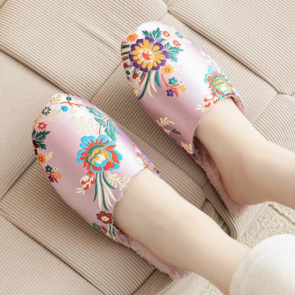 Women's Home Slippers Men Winter Warmth Indoor Slippers Ladies Shoes Embroidered Flower Slippers for Women House Shoes