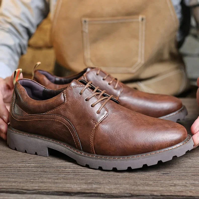 Vintage Men's Leather Shoes Casual Shoe Outdoor Workwear Men's Shoes British Style Single Botines Para Hombres Zapatillas Male