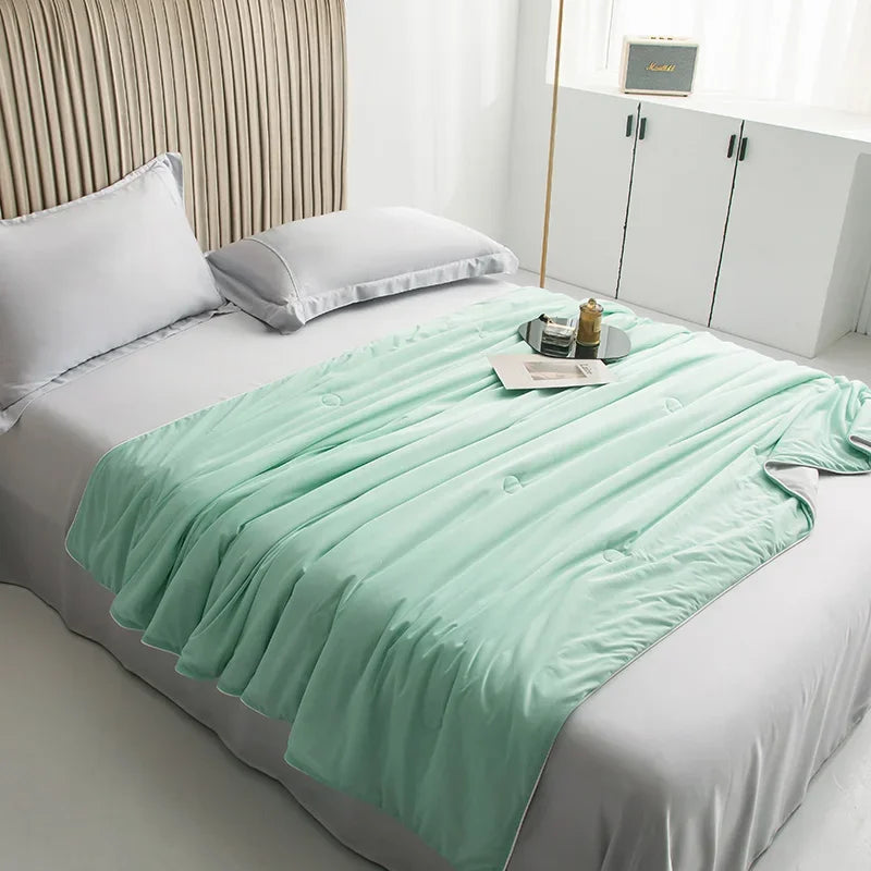 Cold Silky Summer Blanket Cooling Fabric Air Condition Quilt Cool Blankets for Beds Double Side Lightweight Cooled Comforter