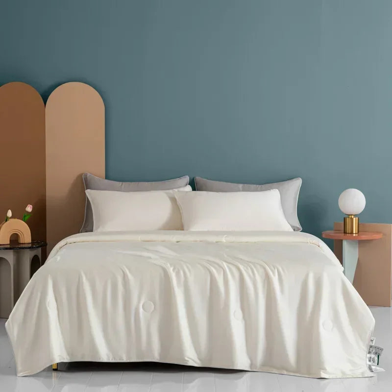 High Quality Cooling Blankets Smooth Air Condition Comforter Lightweight Summer Quilt with Double Side Cold & Cooling Fabric
