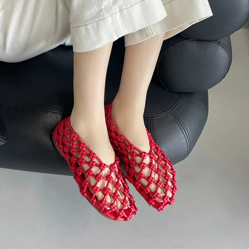 Luxury Brand Designer Flat Sandals for Women Fashion Woven Hollow Loafers Summer 2025 Comfort Beach Casual Shoe Zapatos De Mujer