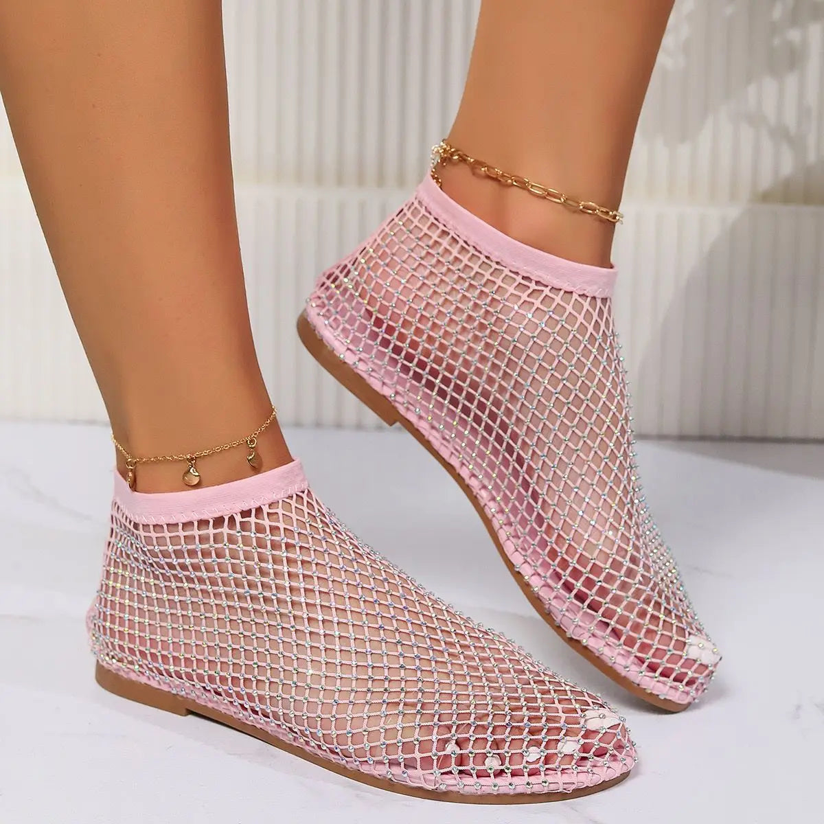 2024 New Women Luxury Brand Round Toe Flat Bottom Sandals Summer Hollow Short Boots Water Diamond Sexy Flat Bottom Shoes Sandals