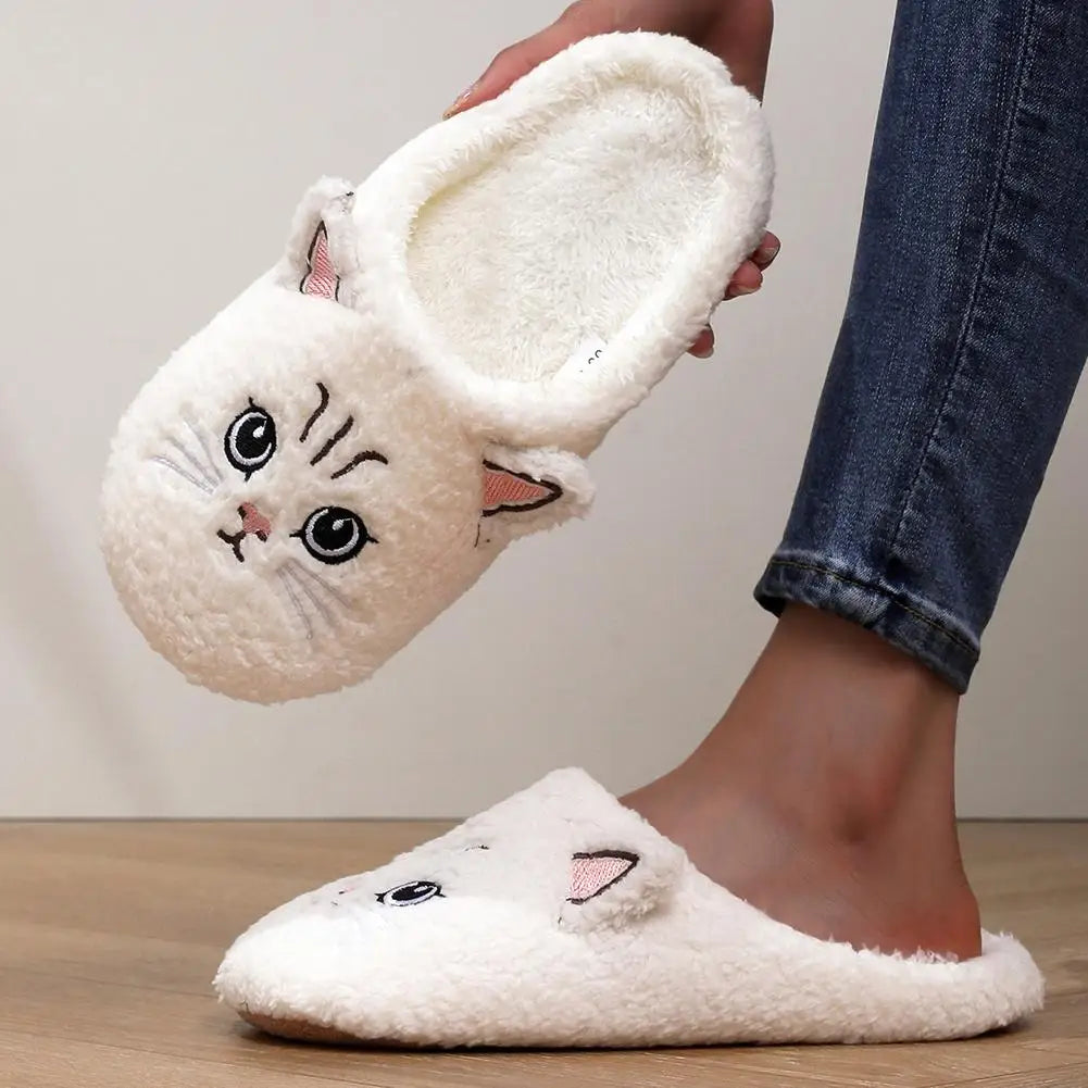 Women's Cartoon Cat Plush Slippers Cozy Winter Bedroom House Shoes with Non-Slip Soft Sole for Indoor Comfort Home Warm Shoes