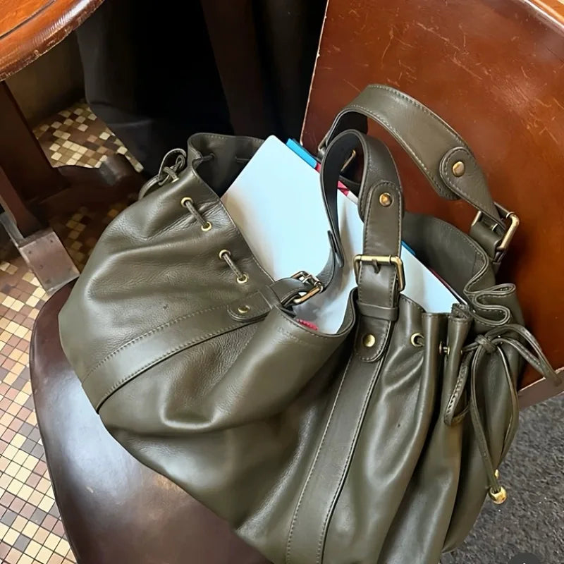 Elegant Versatile Boston Bag for Women Simple Cross‑body Shoulder Handbag Soft Polyester Lining for Work Daily Office Use