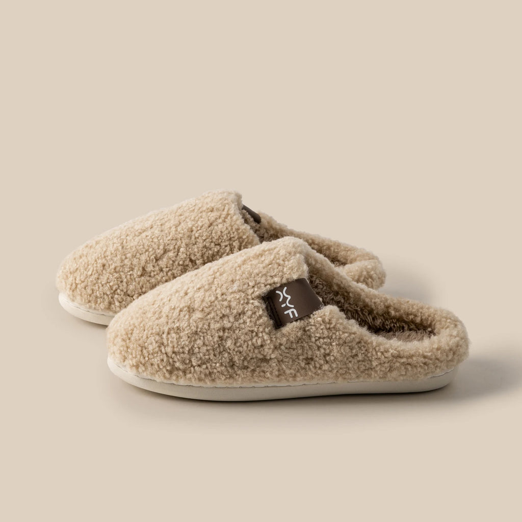 Cozy Furry Slippers for Women, Warm Non-Slip Indoor Shoes, Plush Fleece Lining & Soft Sole for Home Comfort in Winter