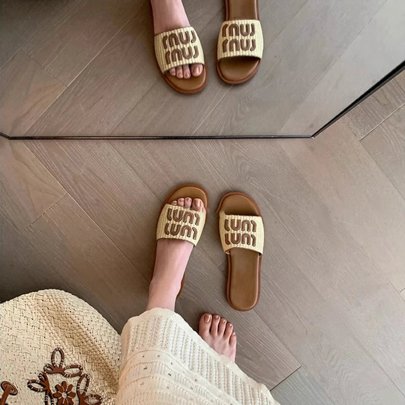 Women's Sandals Summer New Flat Shoes Casual Soft Sole Women's Vacation Fashion Braided Beach Flip Flops Zapatos De Mujer